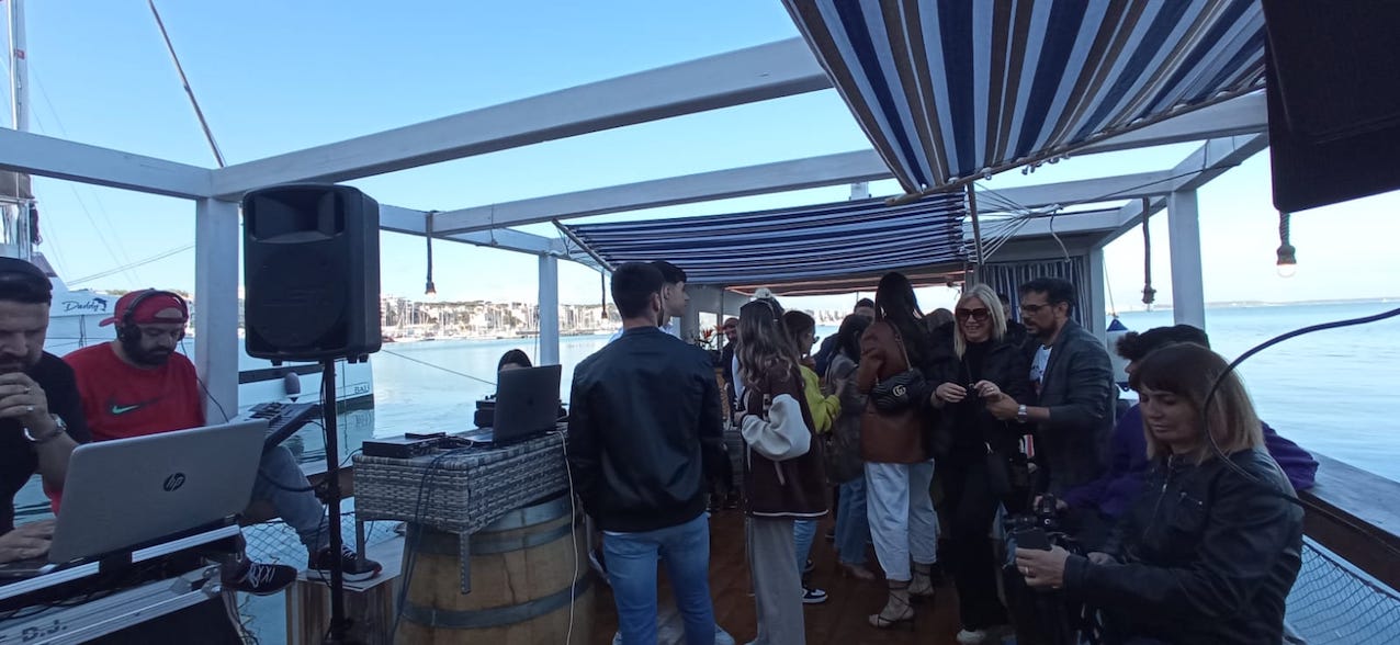 La Tiki Viki boat attracca ad Anzio: ieri l'inaugurazione al Porto neroniano